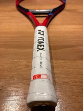 Raqueta Tenis Yonex Vcore 100L Grip 2