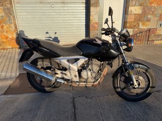 Honda CBF 250 Negra