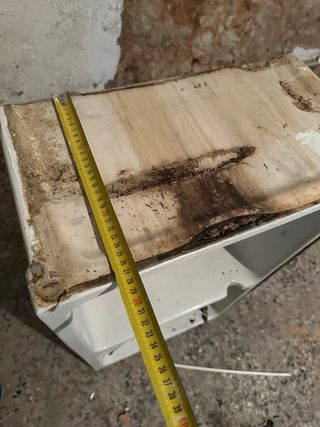 Pila de lavadero antigua de marmol