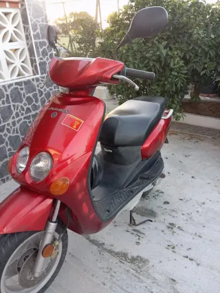 Yamaha Neos Roja