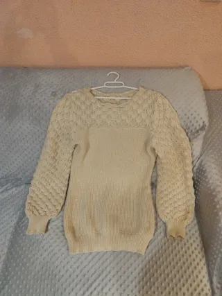 Jersey de punto beige invierno