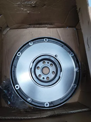 Kit Frizione + Volano LUK 600027100 Ford