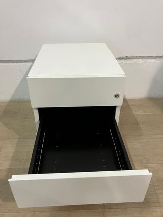 Buc metálico blanco mate sin llave