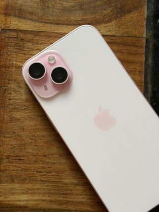 iPhone 15 Rosa