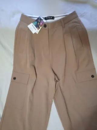 Pantalón Desigual Pinzas Kaki Vestir talla S