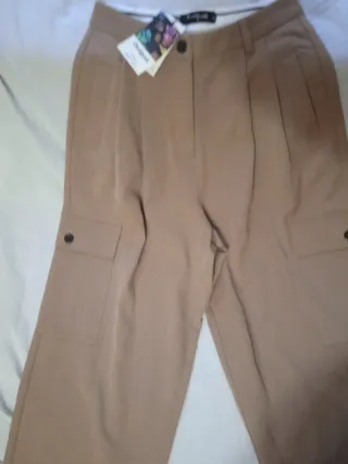 Pantalón Desigual Pinzas Kaki Vestir talla S