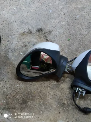 Espejo Seat León K2 50€ la pareja es de.2009