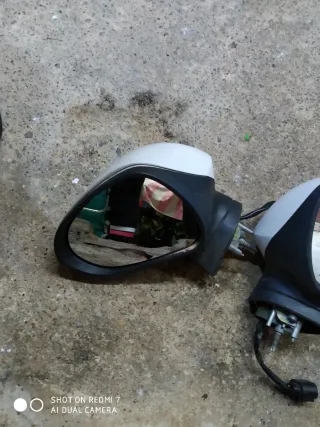 Espejo Seat León K2 50€ la pareja es de.2009