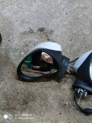 Espejo Seat León K2 50€ la pareja es de.2009