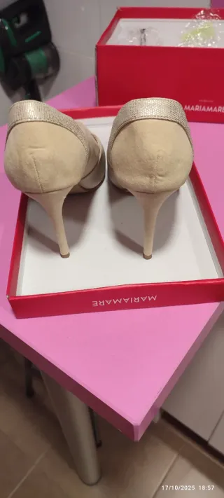 Zapatos de tacón Mariamare beige