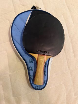 Pala de Ping Pong Artengo con funda