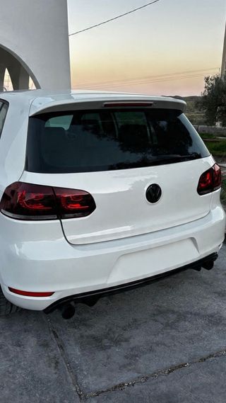 Volkswagen Golf GTI 35 aniversario