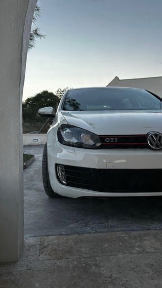 Volkswagen Golf GTI 35 aniversario