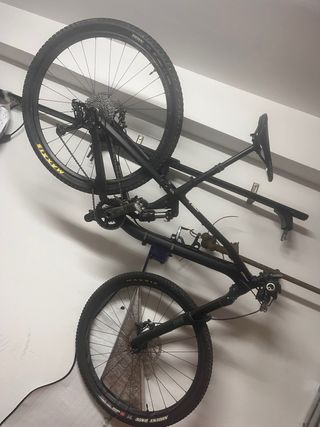 Bicicleta de descenso 29” talla S marca canyon