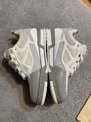 Louis Vuitton LV Skate Grigie