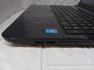 Portatil HP 15-R012NS (1547)