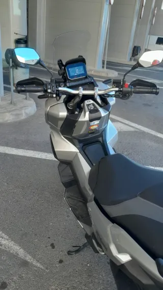 Honda ADV 350 carnet A2