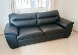 Sofá de piel negro Ikea