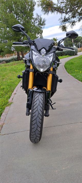 Yamaha FZ8