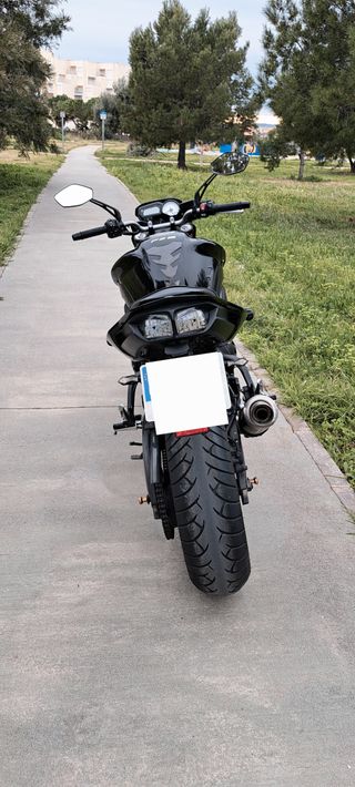 Yamaha FZ8