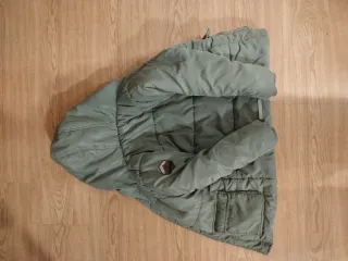 Abrigo verde con borrego