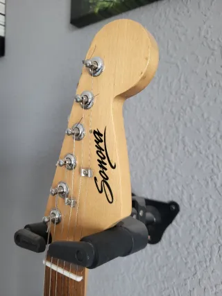 Guitarra Eléctrica Sonora