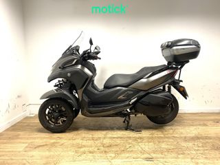 YAMAHA TRICITY 300
