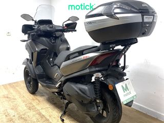YAMAHA TRICITY 300