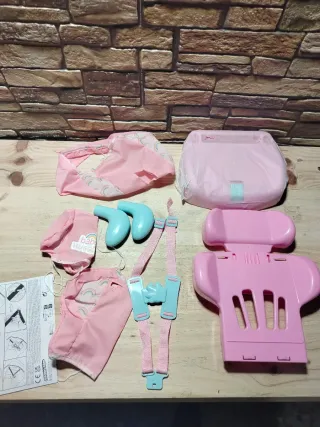 CASDON Silla de coche para muñecas Rosa Arcoiris