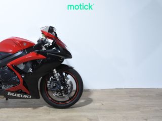 SUZUKI GSX R600