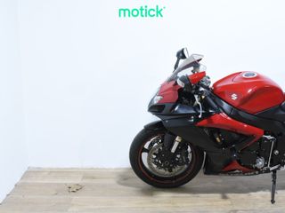 SUZUKI GSX R600