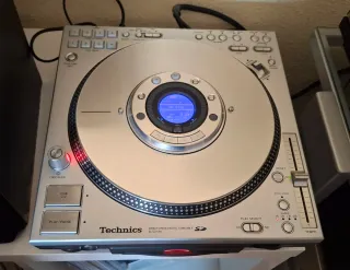 Technics SL-DZ1200 CD DJ Turntable de segunda mano por 450 EUR en