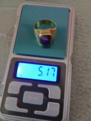 Anillo Oro 18k con Piedra Roja