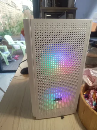 PC ordenador AMD 5600G Blanco