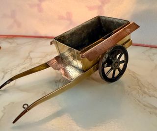 Carretilla artesanal latón y cobre