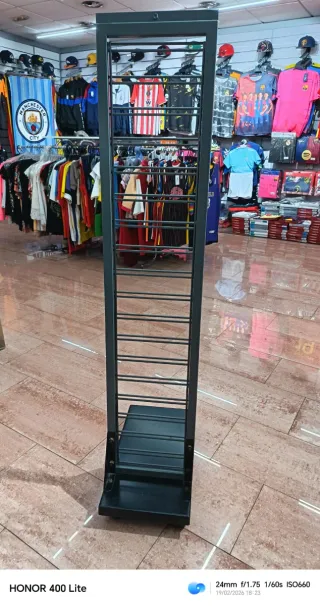 Expositor de tienda con ruedas