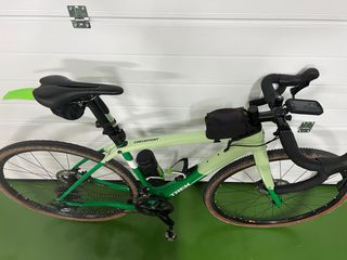 Bicicleta Gravel Trek Verde Modelo CHECKPOINT