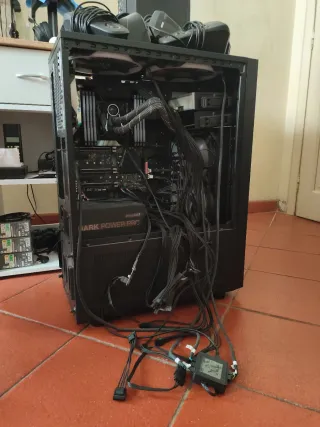 PC Gaming Asus Intel CPU 14 Cores 32 GB RAM 4k RGB