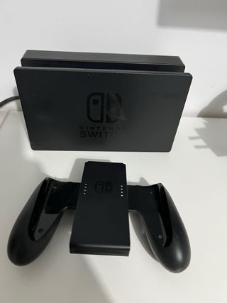 Nintendo Switch Azul y Rojo Poco Uso con mando pro