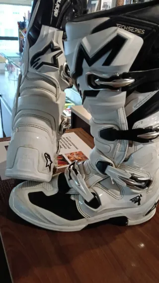 Botas Alpinestars Tech 7 Talla 44,5 Modelo 2026