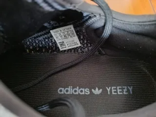 Adidas Yeezy 350 V2 Carbón