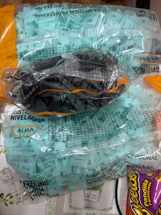 Sistema Nivelación ALMA para Azulejos