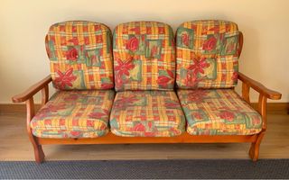 Sofá y 2 sillones tela y madera