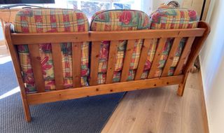 Sofá y 2 sillones tela y madera