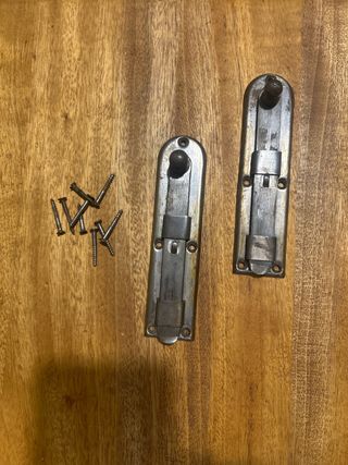 Chiavistelli per armadi in metallo