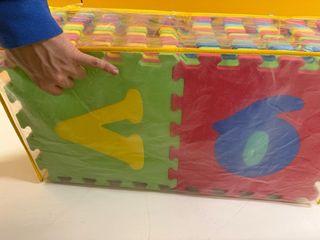 Alfombra puzzle letras suelo 28 piezas