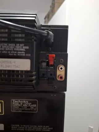 Minicadena Technics Negra (Altavoz Roto)