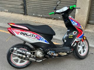 Moto Yamaha Jog RR personalizada Precio negociable