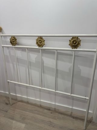 Cabecero forja cama 120 dorado y blanco Negociable