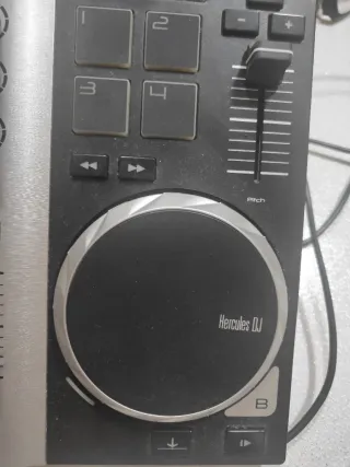 Hercules DJ Control Air Console